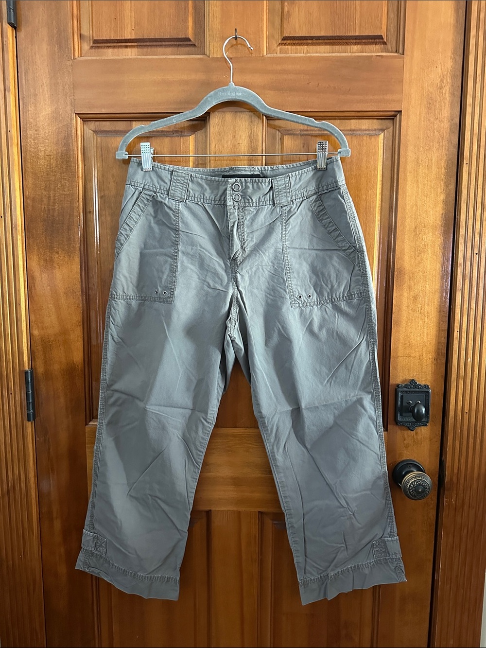 Calvin Klein Jeans Women's Cargo Crop Pants in Light Gray